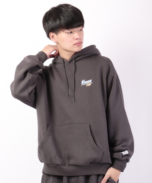 VISION STREET WEAR(ヴィジョンストリートウェア)の「VISION STREET WEAR 裏起毛刺繍パーカー(パーカー・メンズ・チャコールグレー/ブルー/クリアグリーン/キナリ・LL/M/L)」の1枚目の写真