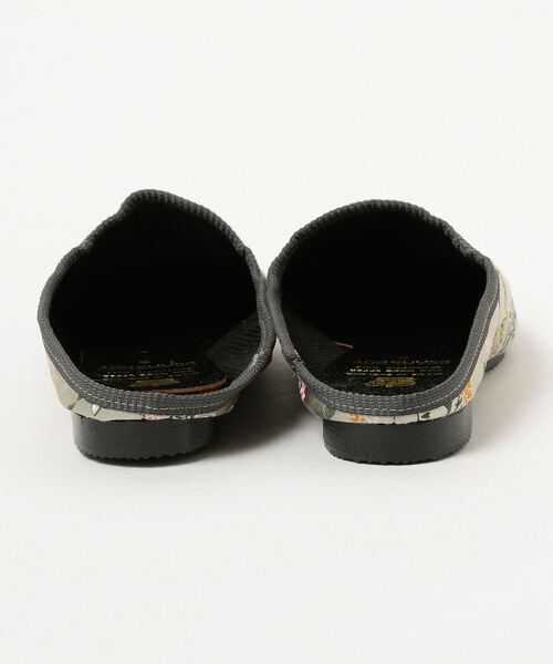 BEAMS BOY（ビームスボーイ）の「CROWN × BEAMS BOY / 別注 チャイナ ミュール（サンダル・レディース・ライトグレー/ロイヤルブルー・6/5/7）」の4枚目の写真