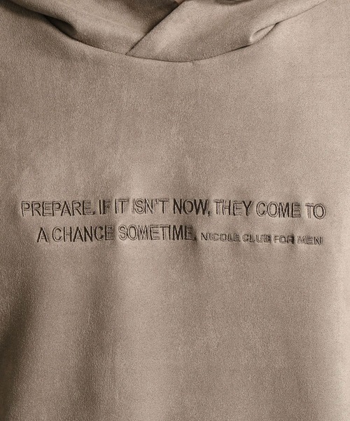 NICOLE CLUB FOR MEN（ニコルクラブフォーメン）の「スウェードプルオーバーパーカー（パーカー・メンズ・ブラック/シルバーグレー/グレー系その他/ライトベージュ・MEDIUM/LARGE/X-LARGE）」の5枚目の写真