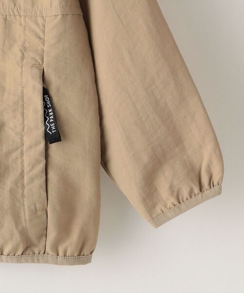 THE PARK SHOP（ザパークショップ）の「【SHIPS KIDS別注】THE PARK SHOP:PACKABLE JAKET(105～145cm)（ナイロンジャケット・キッズ・ベージュ・105/115/125/135/S/145）」の4枚目の写真