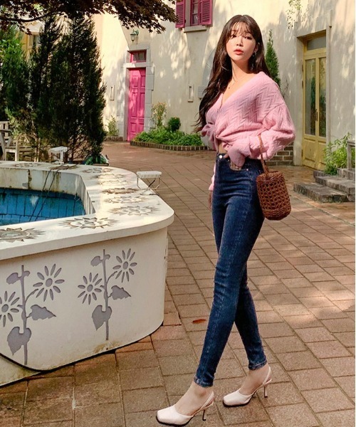 chuu（チュー）の「CHUU [Ari] High Rise Slim Indigo Skinny Jeans（デニムパンツ・レディース・ブルー・30/25/26/27/28/29）」の8枚目の写真