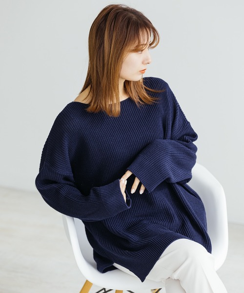 ZAKKA-BOX(ザッカボックス)の「ざっくりチュニック丈サイドスリットニット(ニット/セーター・レディース・ネイビー/ラベンダー/イエロー系/アイボリー・FREE)」の2枚目の写真