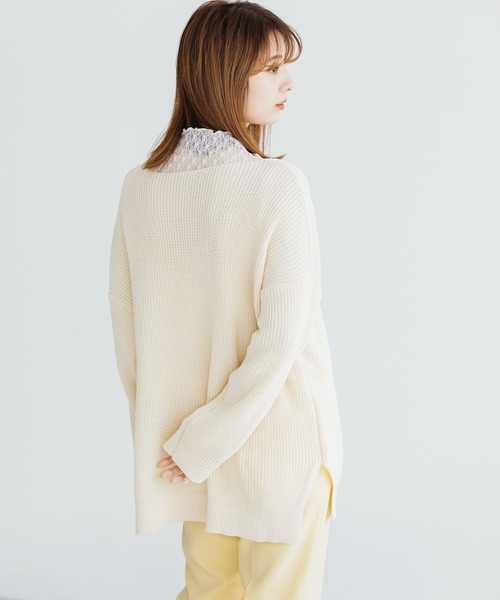 ZAKKA-BOX(ザッカボックス)の「ざっくりチュニック丈サイドスリットニット(ニット/セーター・レディース・ネイビー/ラベンダー/イエロー系/アイボリー・FREE)」の17枚目の写真