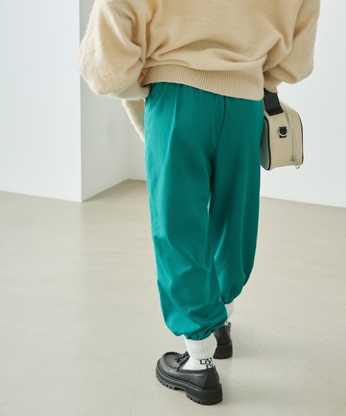 forksy.（フォルクシー）の「【forksy.】タック入りカラージョガーパンツ/シャカパン（その他パンツ・レディース・ブラック/オフホワイト/ピンク/グリーン・FREE）」の20枚目の写真