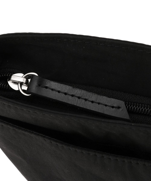 ADAM ET ROPE'（アダムエロペ）の「【A4対応・SETアイテム】コットン×ナイロンリュック (リュック+ショルダーバッグ)（バックパック/リュック・レディース・ブラック/グレー・FREE）」の5枚目の写真