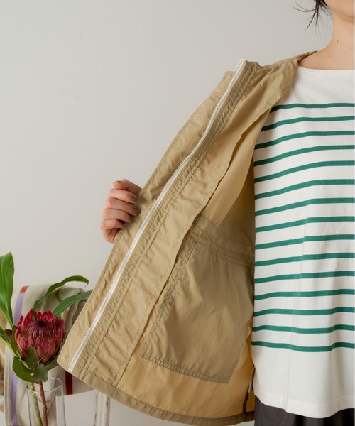 ANGIE（アンジー）の「ナイロンマウンテンパーカー（マウンテンパーカー・レディース・ホワイト/ベージュ/スミクロ・FREE）」の7枚目の写真