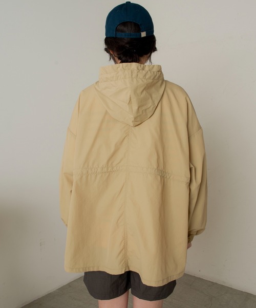 ANGIE（アンジー）の「ナイロンマウンテンパーカー（マウンテンパーカー・レディース・ホワイト/ベージュ/スミクロ・FREE）」の8枚目の写真
