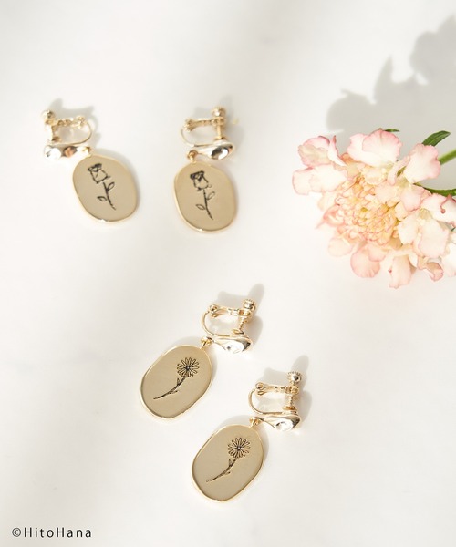 ROPE' PICNIC（ロペピクニック）の「【HitoHana×ROPE' PICNIC】フラワープレートイヤリング（イヤリング・レディース・ゴールド/ゴールド系その他・FREE）」の3枚目の写真