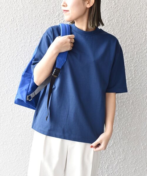 SHIPS Days(シップスデイズ)の「SHIPS Days:ミニ裏毛クルーネックTシャツ◇(Tシャツ/カットソー・レディース・オフホワイト/ネイビー/ブラウン・ONE SIZE)」の1枚目の写真