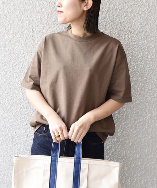 SHIPS Days(シップスデイズ)の「SHIPS Days:ミニ裏毛クルーネックTシャツ◇(Tシャツ/カットソー・レディース・オフホワイト/ネイビー/ブラウン・ONE SIZE)」の3枚目の写真