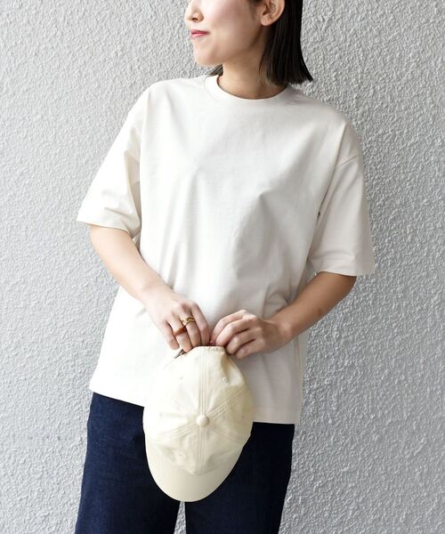 SHIPS Days(シップスデイズ)の「SHIPS Days:ミニ裏毛クルーネックTシャツ◇(Tシャツ/カットソー・レディース・オフホワイト/ネイビー/ブラウン・ONE SIZE)」の15枚目の写真