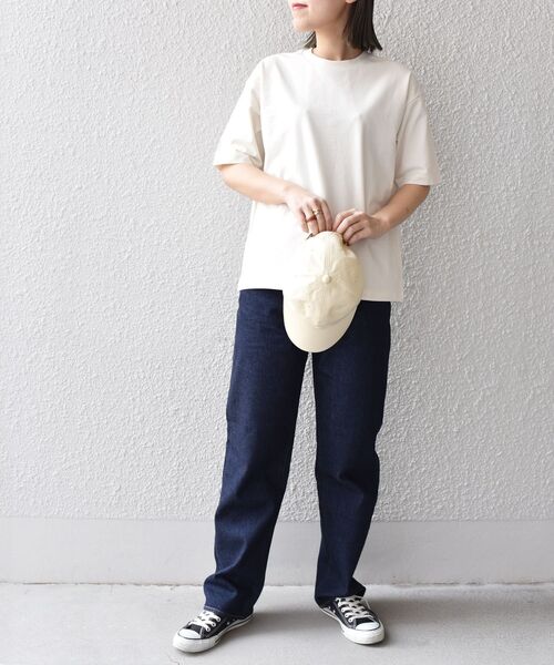 SHIPS Days(シップスデイズ)の「SHIPS Days:ミニ裏毛クルーネックTシャツ◇(Tシャツ/カットソー・レディース・オフホワイト/ネイビー/ブラウン・ONE SIZE)」の16枚目の写真