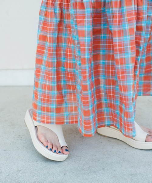 Kastane（カスタネ）の「【サイズ展開あり】ティアードチェックキャミワンピース（ワンピース・レディース・ネイビー/オレンジ・0/1）」の8枚目の写真