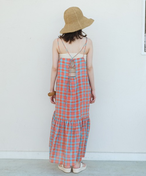 Kastane（カスタネ）の「【サイズ展開あり】ティアードチェックキャミワンピース（ワンピース・レディース・ネイビー/オレンジ・0/1）」の10枚目の写真