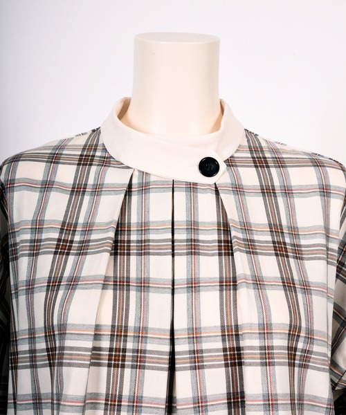 BDONNA（ビドンナ）の「T/C TOP糸チェック　ブラウス（シャツ/ブラウス・レディース・オフホワイト/ネイビー・MEDIUM）」の4枚目の写真
