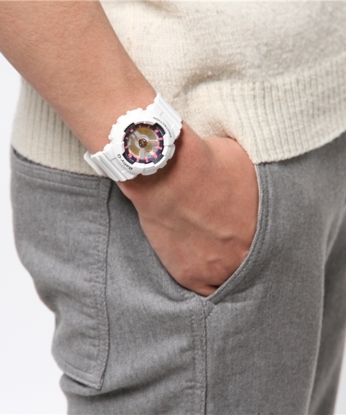 CASIO(カシオ)の「Baby-G / BA-110SN-1AJF(アナログ腕時計・レディース・ホワイト/ブラック/オレンジ・ONE SIZE)」の4枚目の写真