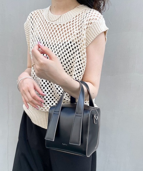 loti（ロティ）の「【3色展開】loti ボックスボストンBAG（ボストンバッグ・レディース・オフホワイト/ブラック/カーキ・FREE）」の8枚目の写真