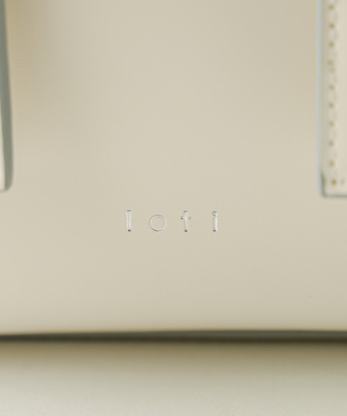 loti（ロティ）の「【3色展開】loti ボックスボストンBAG（ボストンバッグ・レディース・オフホワイト/ブラック/カーキ・FREE）」の16枚目の写真