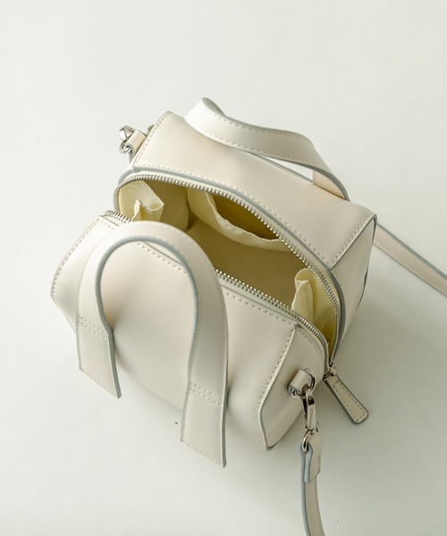 loti（ロティ）の「【3色展開】loti ボックスボストンBAG（ボストンバッグ・レディース・オフホワイト/ブラック/カーキ・FREE）」の21枚目の写真