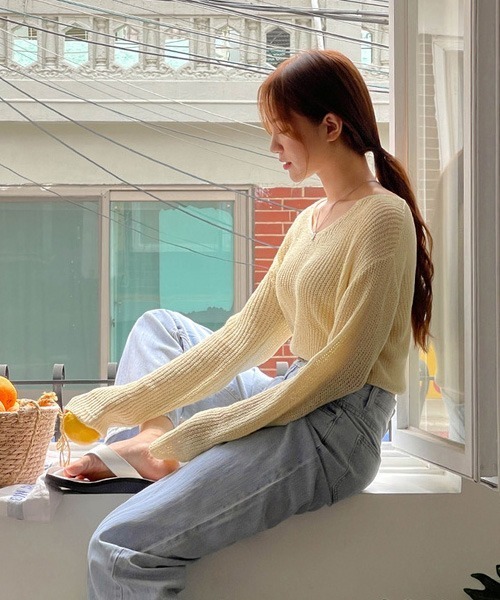 SONA（ソナ）の「SONYUNARA ベーシックVネッククロップニット（ニット/セーター・レディース・イエロー/グリーン・FREE）」の3枚目の写真