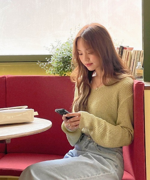 SONA（ソナ）の「SONYUNARA ベーシックVネッククロップニット（ニット/セーター・レディース・イエロー/グリーン・FREE）」の7枚目の写真