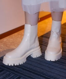 トラックソールサイドゴアショートブーツ