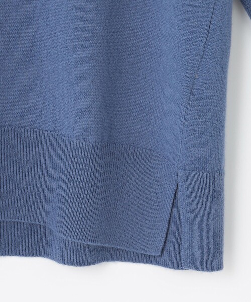 J.PRESS(ジェイプレス)の「【洗える・WEB限定カラーあり】CASHMERE BLEND ハイネック ニット(ニット/セーター・レディース・パープル系/ライトグリーン系/イエロー系/ベージュ系/サックスブルー系/ライトグレー系/ピンク系・MEDIUM/LARGE)」の10枚目の写真