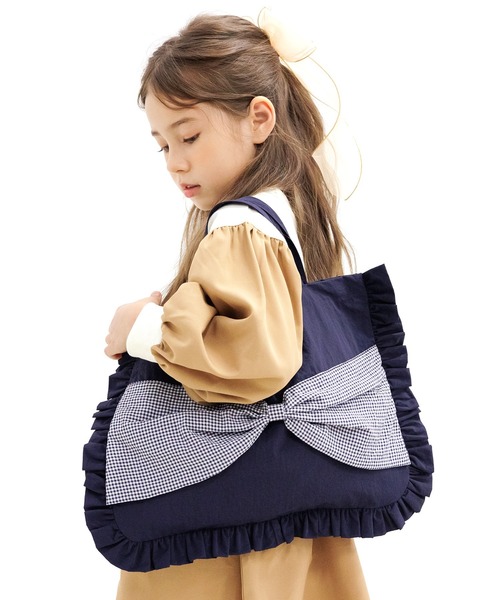 Bee des Bee（ビーデスビー）の「BIGリボン レッスントートバッグ（トートバッグ・キッズ・ネイビー・フリー）」の5枚目の写真