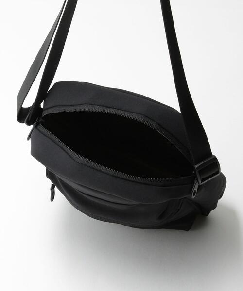 BEAUTY&YOUTH UNITED ARROWS（ビューティーアンドユースユナイテッドアローズ）の「by 小松マテーレ ミニ ショルダーバッグ（ショルダーバッグ・メンズ・ブラック・FREE）」の5枚目の写真