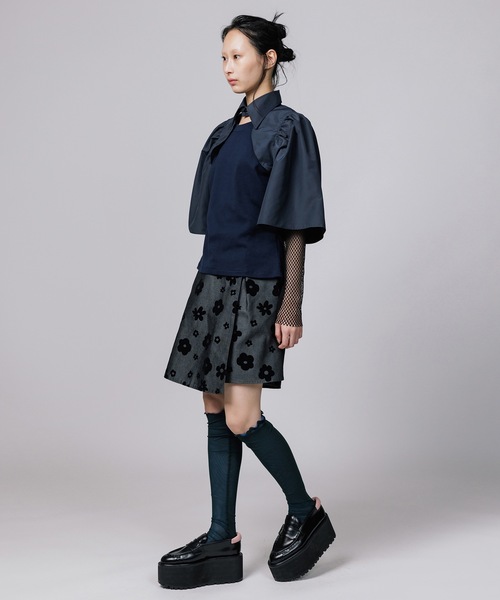 NON TOKYO(ノントーキョー)の「FLOKING FLOWER DENIM CULOTTES / NON-23S-0204(デニムパンツ・レディース・インディゴブルー/カーキ/ブラック・FREE)」の5枚目の写真