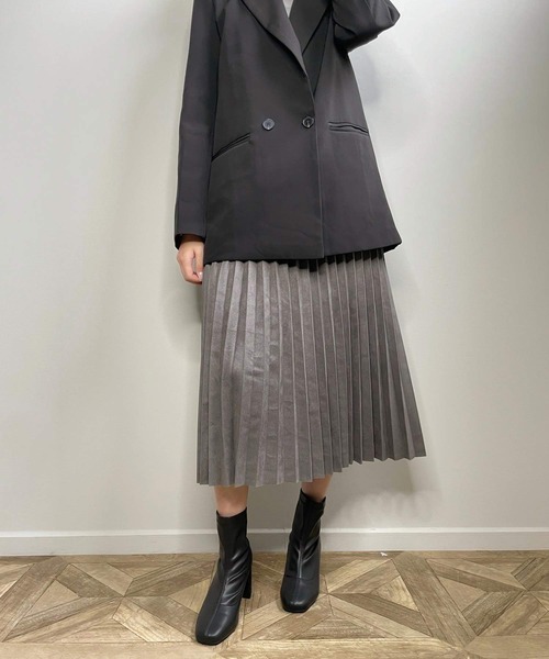 shopnikoniko(ショップニコニコ)の「フェイクスエード ロングプリーツスカート(スカート・レディース・ダークブラウン/ダークグレー/モカ/ブラック/ベージュ・フリー)」の7枚目の写真