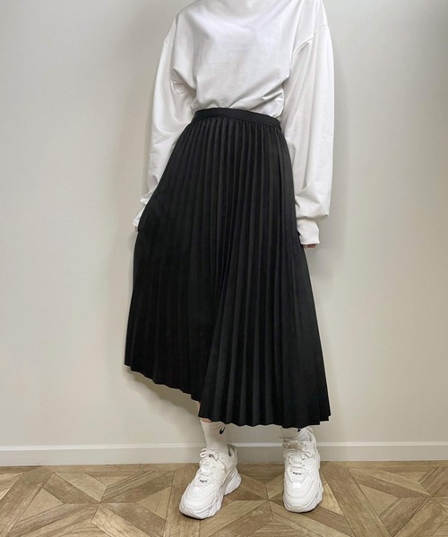shopnikoniko(ショップニコニコ)の「フェイクスエード ロングプリーツスカート(スカート・レディース・ダークブラウン/ダークグレー/モカ/ブラック/ベージュ・フリー)」の16枚目の写真