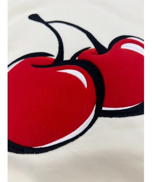 KIRSH（キルシー）の「【日本限定】KIRSH BIG CHERRY SWEAT SHIRT JAPAN LIMITED ビッグチェリー スウェット トレーナー《アイボリー》（スウェット・レディース・アイボリー・ONE SIZE）」の9枚目の写真