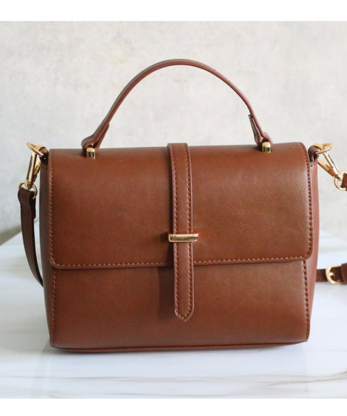 セール】【インフルエンサー yukaさんコラボ】スクエアフラップ