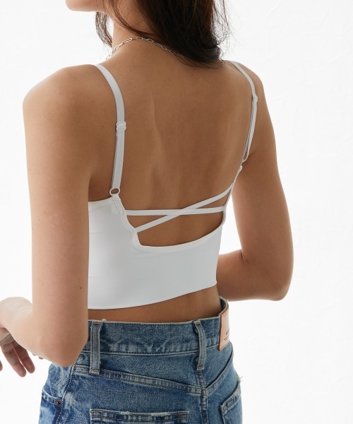 QFORON（キュフォロン）の「バックレース編み上げブラトップ（キャミソール・レディース・モカ/ホワイト/グリーン/ブラック/ブルー/クリーム・M）」の2枚目の写真
