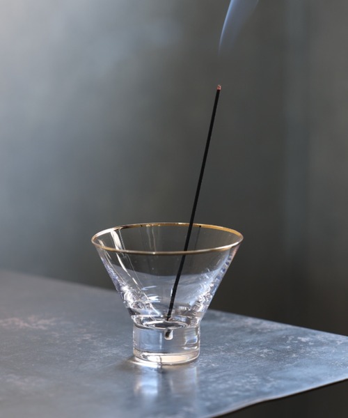 BIRTHDAY BAR（バースデイバー）の「Hazel Alle a te Cylinder お香立て インセンスホルダー（ルームフレグランス/お香・レディース・クリア/クリアブラック・フリー）」の2枚目の写真