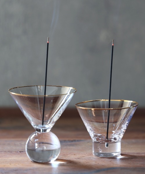 BIRTHDAY BAR（バースデイバー）の「Hazel Alle a te Cylinder お香立て インセンスホルダー（ルームフレグランス/お香・レディース・クリア/クリアブラック・フリー）」の5枚目の写真