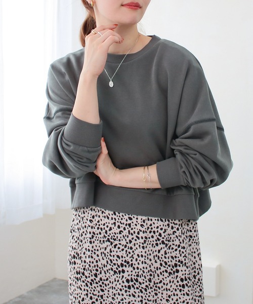 Social GIRL（ソーシャルガール）の「裏起毛ショートスウェットシャツ（スウェット・レディース・オフホワイト/グレイッシュベージュ/チャコール・M）」の3枚目の写真