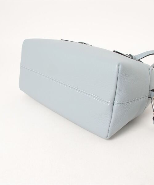 GIANNI CHIARINI(ジャンニ キアリーニ)の「GIANNI CHIARINI: SAFARI MINI BSTN(ショルダーバッグ・レディース・スカイブルー/アイボリー・FREE)」の4枚目の写真
