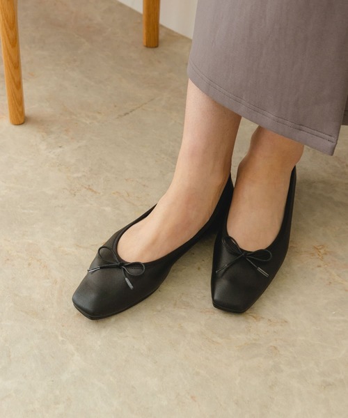 RODE SKO(ロデスコ)の「『MADE IN JAPAN』スクエアトゥバレエシューズ(バレエシューズ・レディース・ゴールド/ブラック/シルバー・37/38/36)」の2枚目の写真