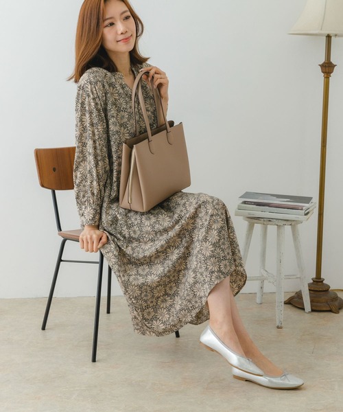 RODE SKO(ロデスコ)の「『MADE IN JAPAN』スクエアトゥバレエシューズ(バレエシューズ・レディース・ゴールド/ブラック/シルバー・37/38/36)」の11枚目の写真