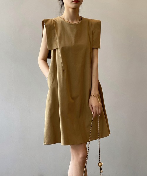 Jewelobe（ジュエローブ）の「ショルダータブAラインミニワンピース（ワンピース・レディース・ベージュ/ブラック/レッド/アイボリー・FREE）」の12枚目の写真