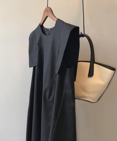 Jewelobe（ジュエローブ）の「ショルダータブAラインミニワンピース（ワンピース・レディース・ベージュ/ブラック/レッド/アイボリー・FREE）」の17枚目の写真