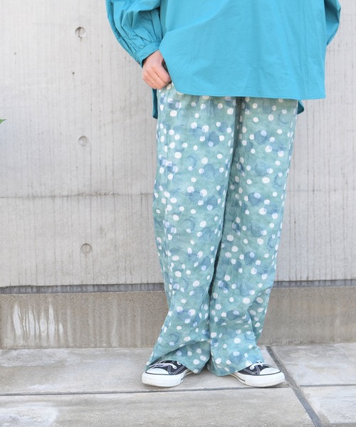 CALINER(カリネ)の「インドコットン水玉プリントリラックスパンツ(その他パンツ・レディース・ブルー/グリーン/ダークブラウン・M)」の3枚目の写真