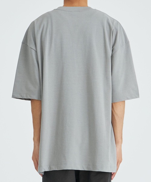 ATON(エイトン)の「【ATON / エイトン】FRESCA PLATE OVERSIZED T-SHIRT(Tシャツ/カットソー・メンズ・ネイビー/グレー・4/6)」の7枚目の写真