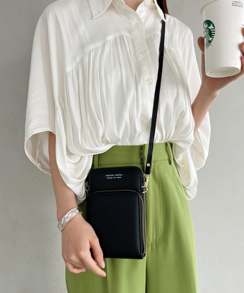 thank U more（サンキューモア）の「スクエア　スマホショルダーバッグ（ショルダーバッグ・レディース・ブルー/ブラック/ベージュ/ブラウン・FREE）」の8枚目の写真