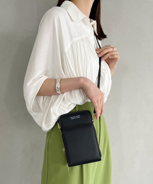 thank U more（サンキューモア）の「スクエア　スマホショルダーバッグ（ショルダーバッグ・レディース・ブルー/ブラック/ベージュ/ブラウン・FREE）」の21枚目の写真