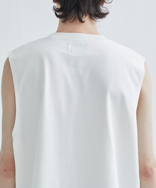 STUDIOUS(ステュディオス)の「NO SLEEVE TEE(Tシャツ/カットソー・メンズ・ブラック/ホワイト・2/3)」の7枚目の写真