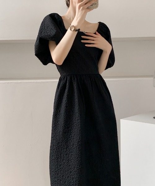 ABITOKYO(アビトーキョー)の「ふくれジャガードパフスリーブスクエアワンピース(ワンピース・レディース・ベージュ/ブラック/ブラウン/ネイビー/ブルー/グリーン/グレイッシュベージュ/ホワイト・M/L)」の17枚目の写真