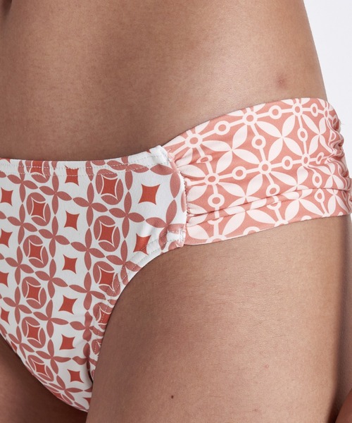 ROXY（ロキシー）の「MOROCCAN/ロキシー総柄バンドゥビキニ(水着)（水着・レディース・ブラウン/ブルー・SMALL/MEDIUM/LARGE）」の11枚目の写真